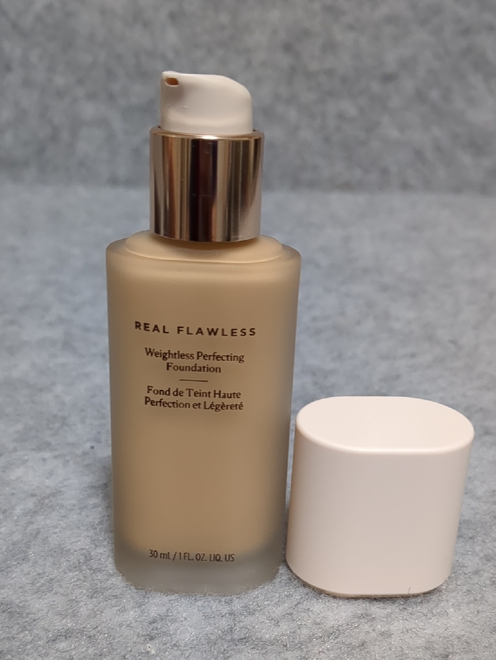 Laura Mercier Real Flawless Weightless Perfecting Foundation NIB 3W1 Dusk 1OZ - Picture 4 of 9